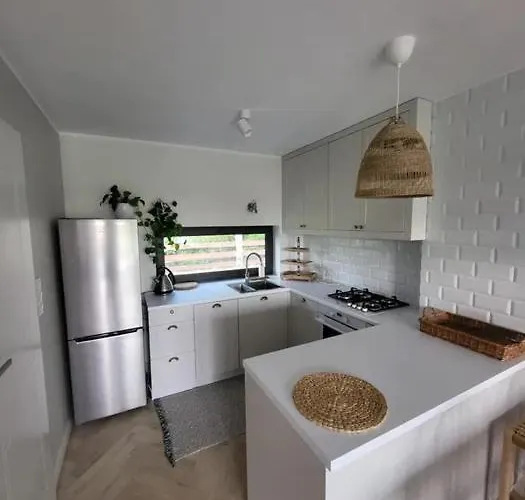 Dom Nad Jeziorem W Borzechowie - Po Horyzont Semesterbostad *