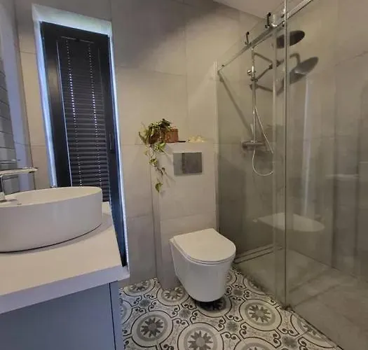 Semesterbostad Dom Nad Jeziorem W Borzechowie - Po Horyzont *