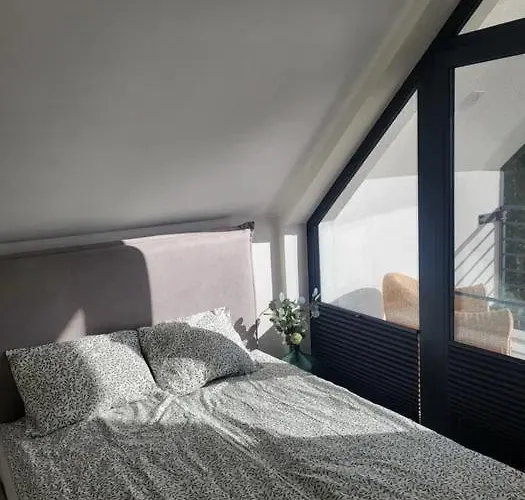 Semesterbostad Dom Nad Jeziorem W Borzechowie - Po Horyzont Borzechowo