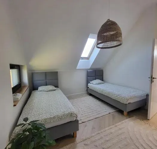 Dom Nad Jeziorem W Borzechowie - Po Horyzont Semesterbostad Borzechowo